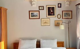 Vila Fortuna - Art O'Clock